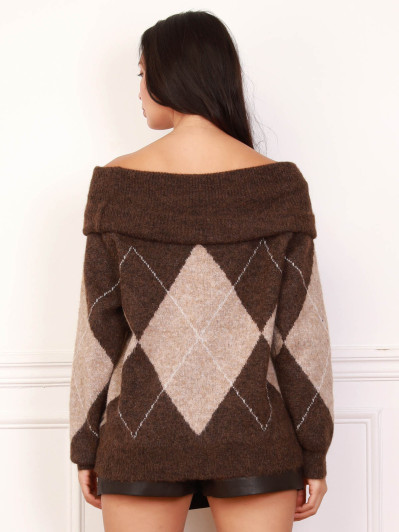 Pull bardot marron à losanges