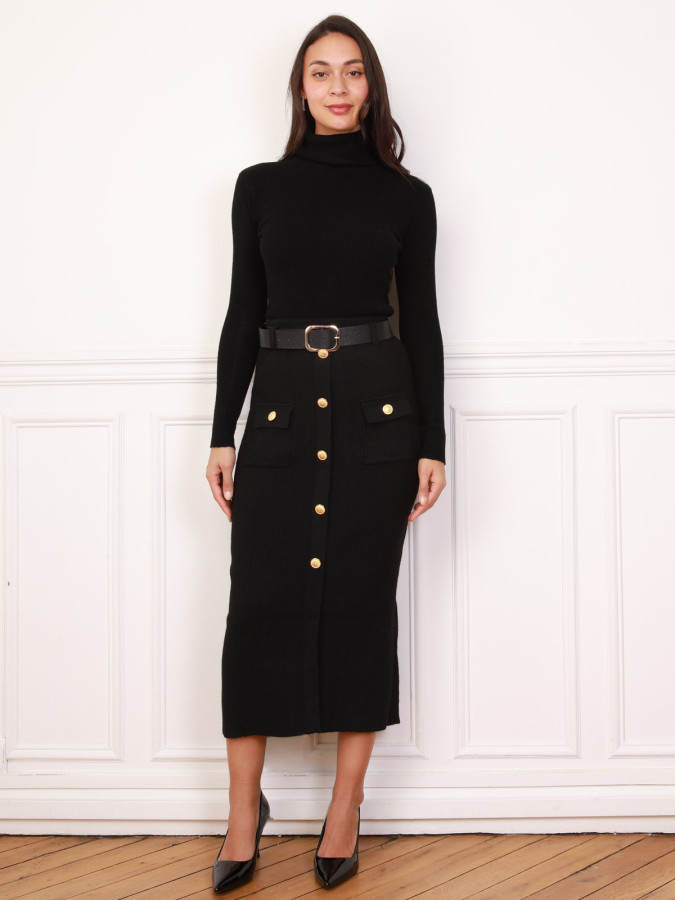 Jupe noire en maile à boutons décoratifs et ceinture