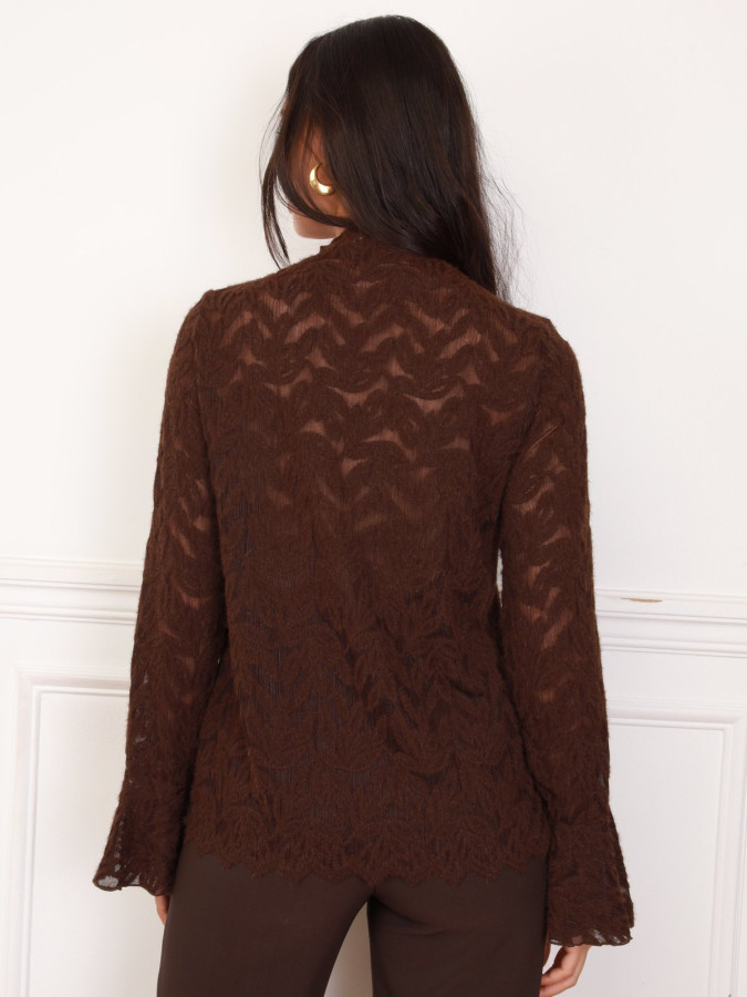 Top marron en dentelle à motifs fleurs