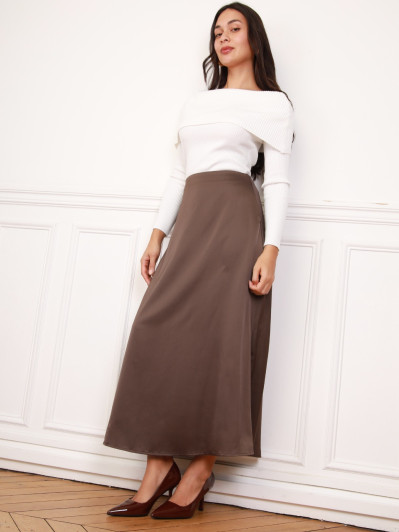Jupe longue évasée en satin marron