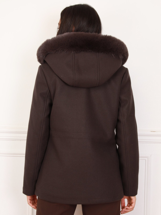 Manteau marron à capuche en fausse fourrure