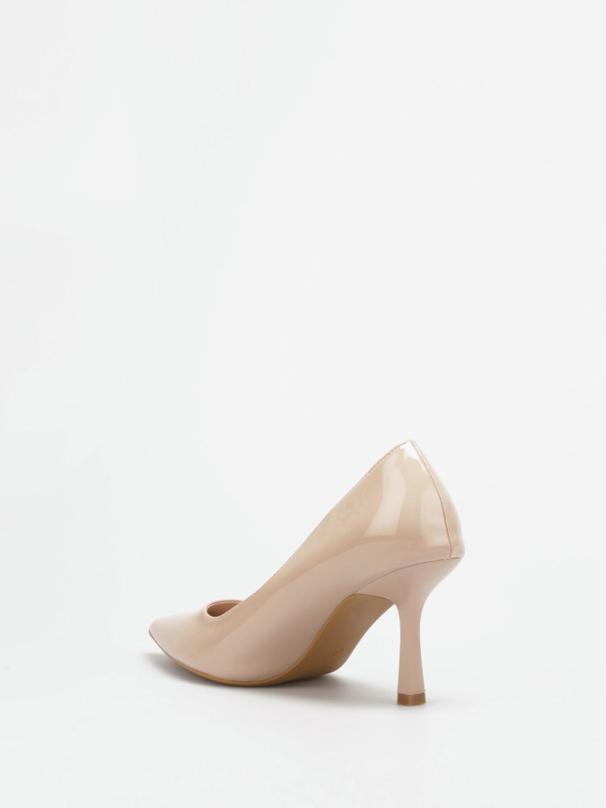 Escarpin verni beige bout pointu