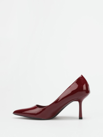 Escarpin vernis rouge vordeaux à talon fin