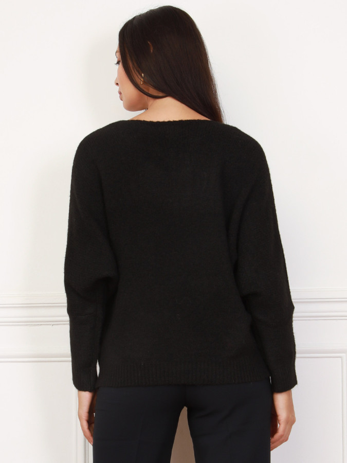 Pull noir à manches chauve-souris