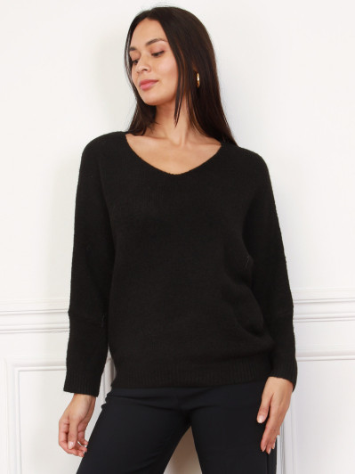 Pull noir à manches chauve-souris