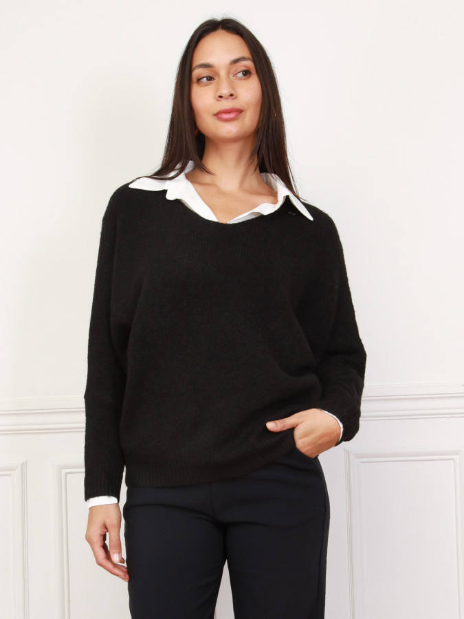 Pull noir à manches chauve-souris