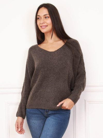 Pull marron à manches chauve-souris