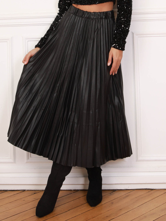 Jupe patineuse plissée en simili