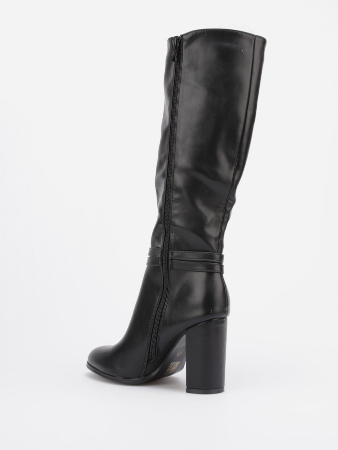 Bottes en simili noires à bride décorative