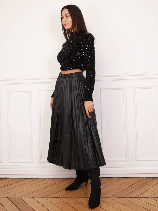 Crop top noir en velours, sequins et perles