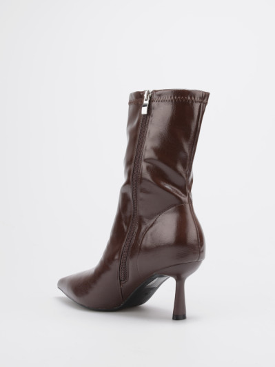 Bottines vernies marron à talon bobine