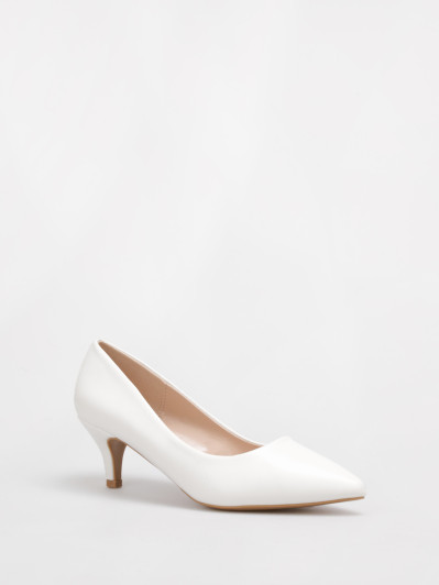 Escarpins blancs pointus à talon fin