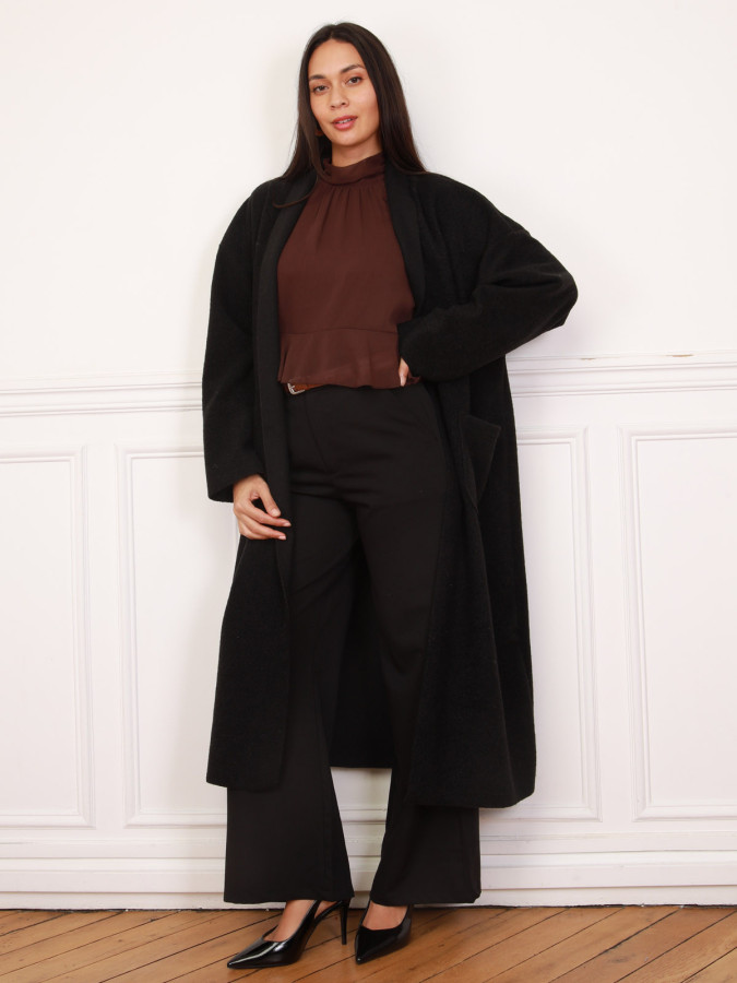 Gilet long en maille bouclette noir et à poches