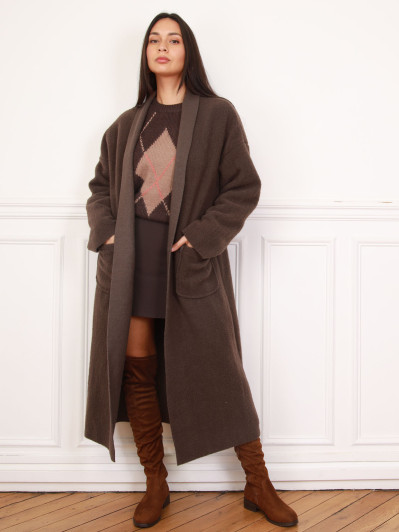 Gilet long en maille bouclette marron et à poches