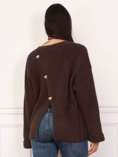 Cardigan marron dos asymétrique et bijoux cœurs