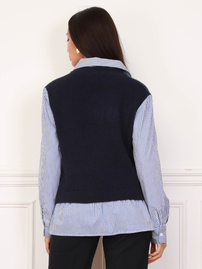 Pull côtelé bleu marine avec chemise à rayures intégrée