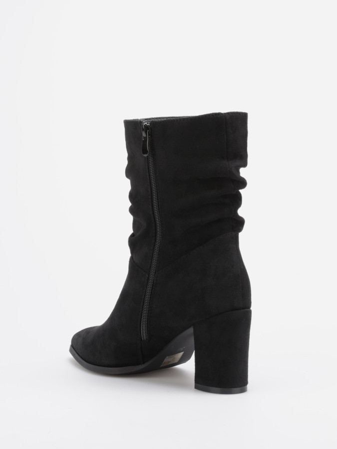 Bottines plissées en suédine noires