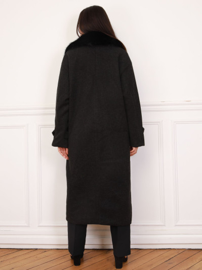 Manteau long noir à col fausse fourrure