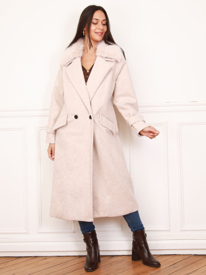 Manteau long beige à col fausse fourrure
