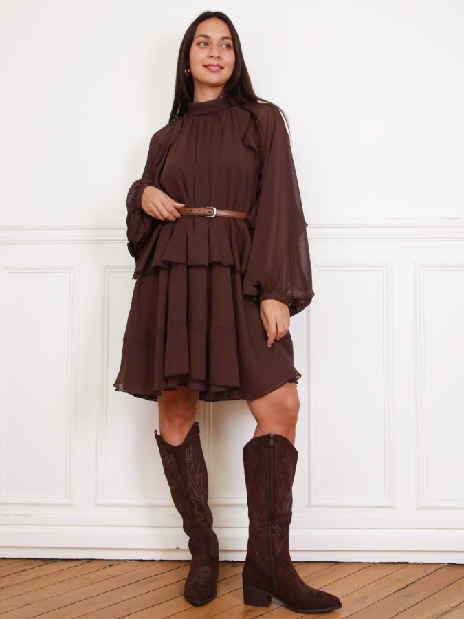 Robe marron ample à volants