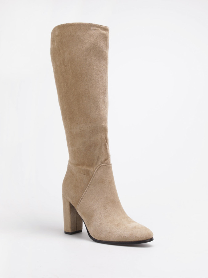 Bottes en suédine style rétro