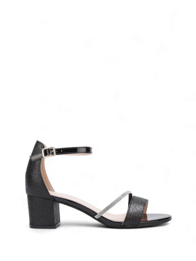Sandales noires à paillettes et brides à strass