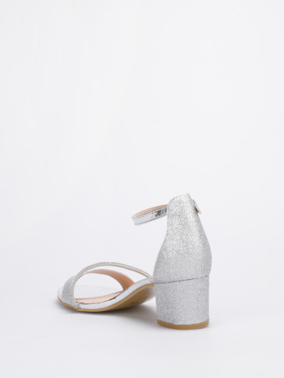 Sandales argentés à paillettes et brides à strass