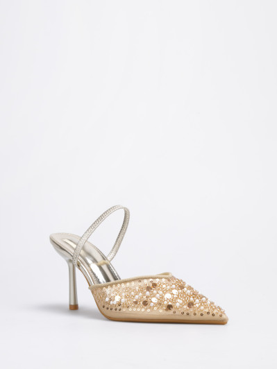 Escarpins slingback dorés ornés de perles et de strass