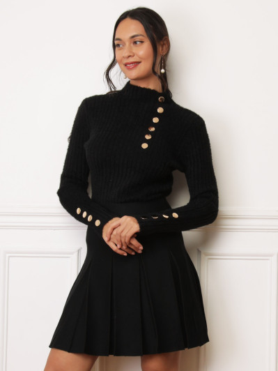 Pull duveteux noir à boutons dorés