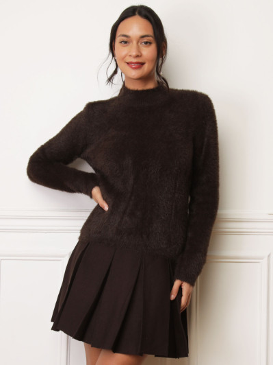 Pull marron en maille duveteuse