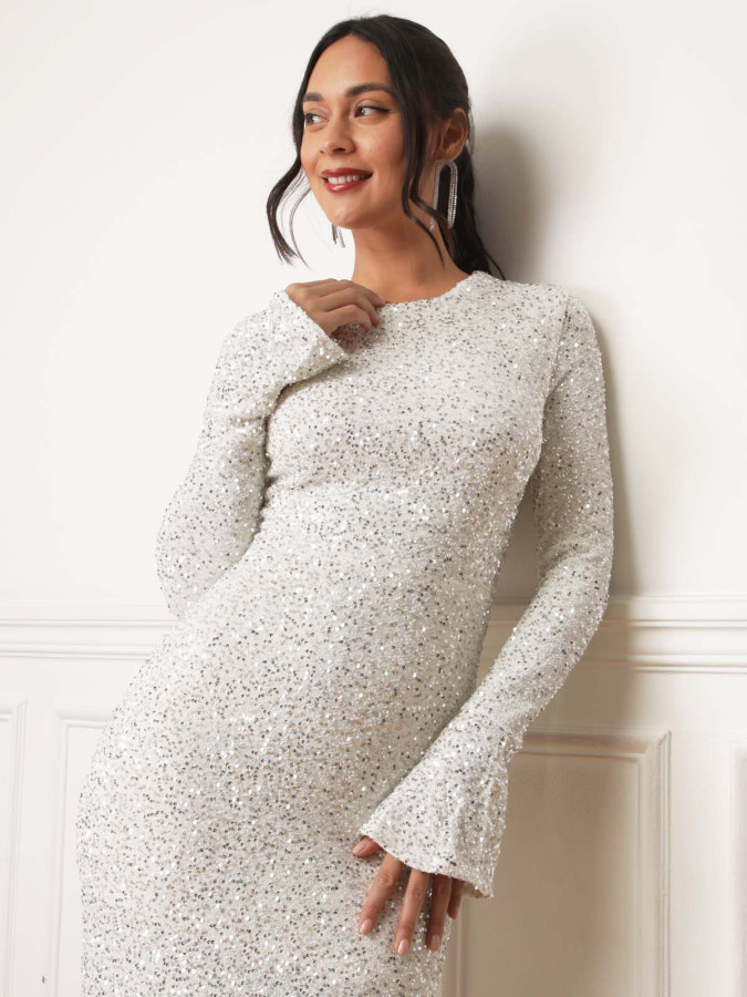 Robe sirène dos nu à sequins écru