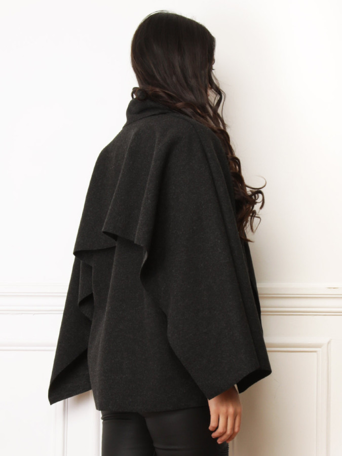 Cape écharpe noire