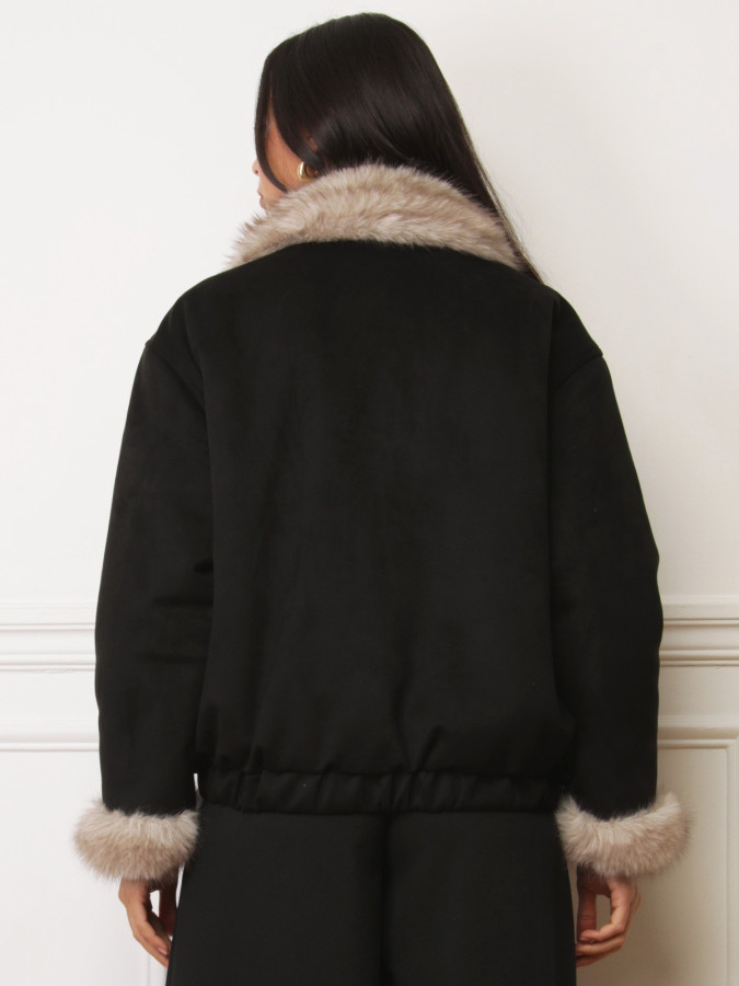 Manteau noir réversible en suédine et fausse fourrure