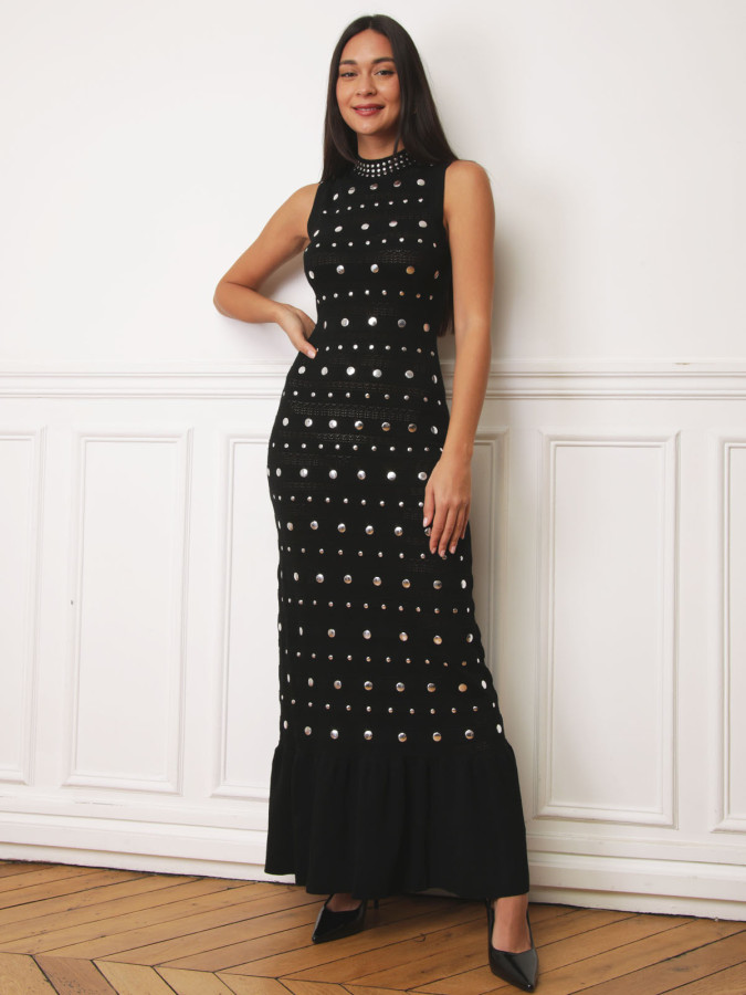 Robe longue noire en maille effet cloutée