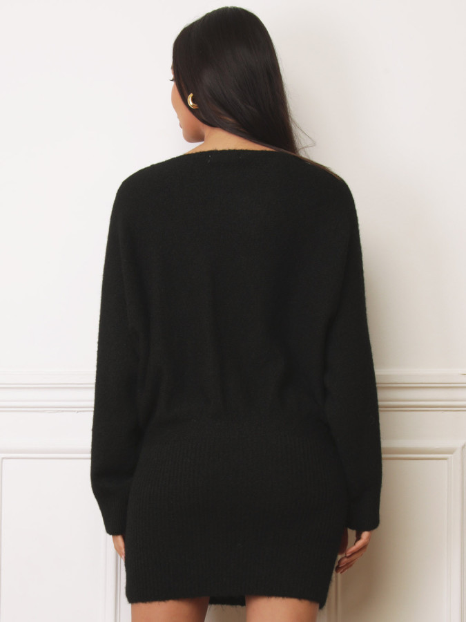 Robe pull noire  moulante et bouffante
