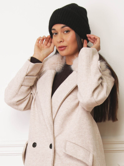 Bonnet noir en maille duveteuse