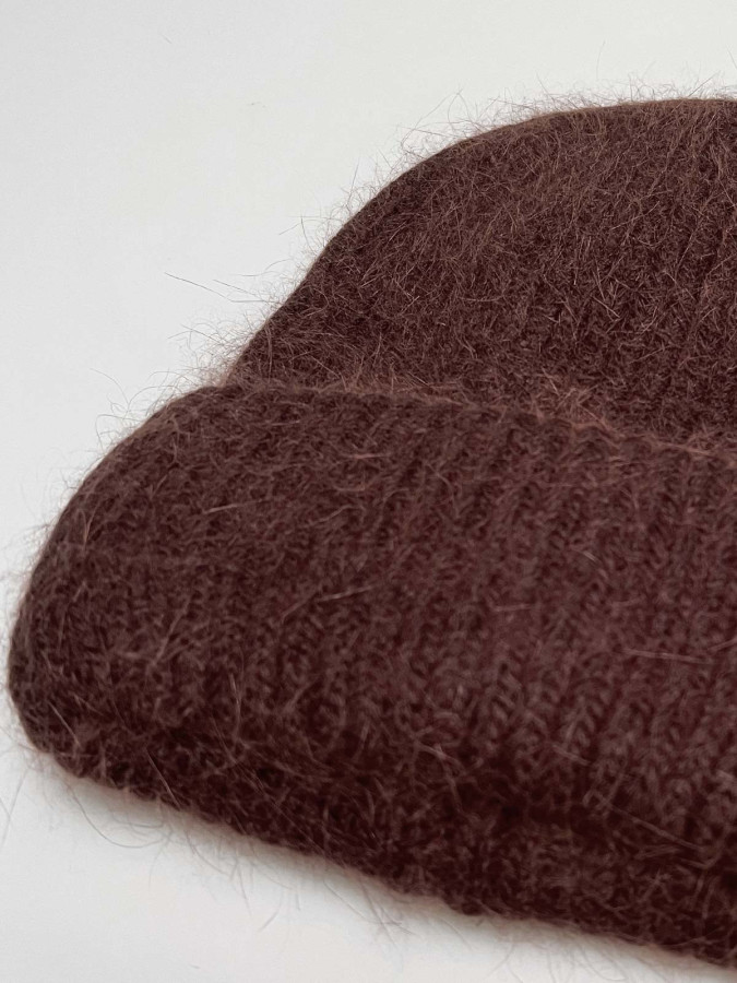 Bonnet marron en maille duveteuse