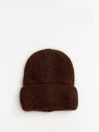 Bonnet marron en maille duveteuse