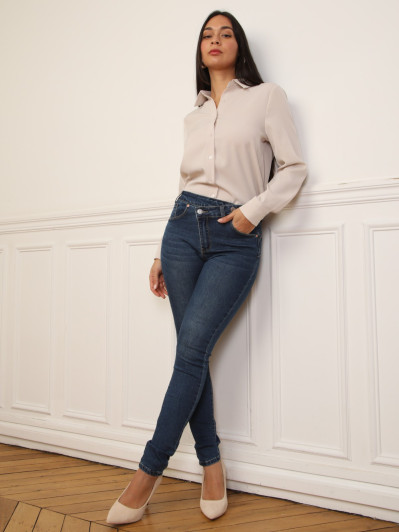 Jeans bleu foncé effet push-up à taille asymétrique