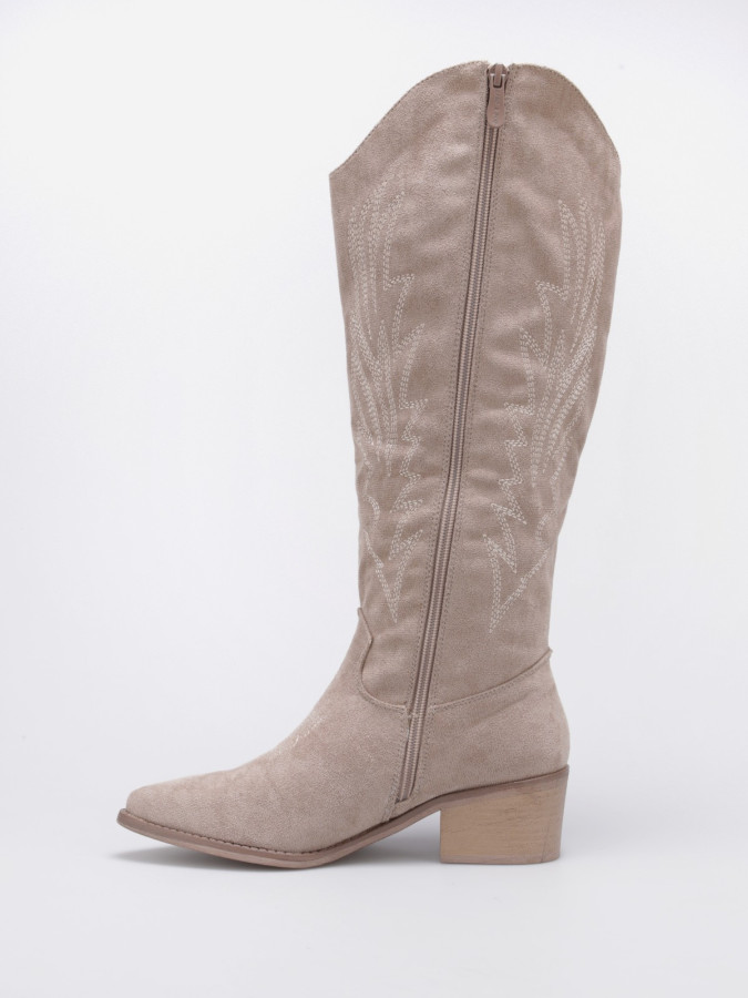 Bottes santiags en suédine taupe à surpiqûres décoratives