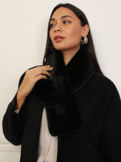 Écharpe en fausse fourrure à passant