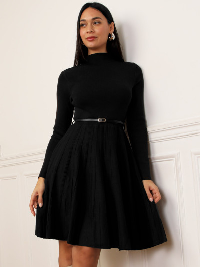 Robe patineuse ceinturée noire