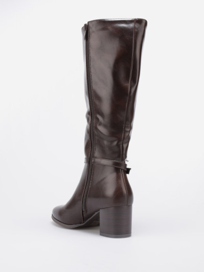 Bottes cavalières marron avec bride à boucle et talon carré