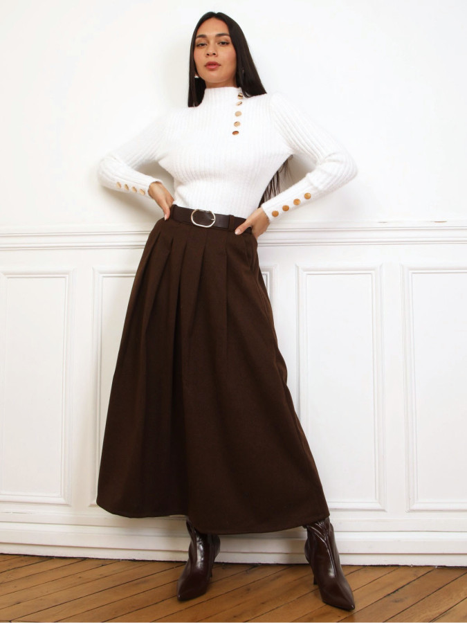 Jupe longue plissée marron avec ceinture