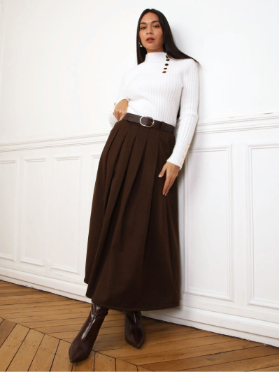 Jupe longue plissée marron avec ceinture