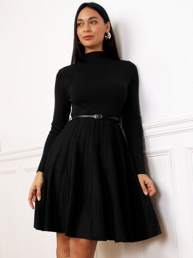 Robe patineuse ceinturée noire