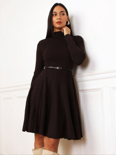 Robe patineuse ceinturée marron