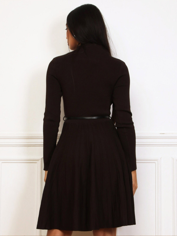 Robe patineuse ceinturée marron