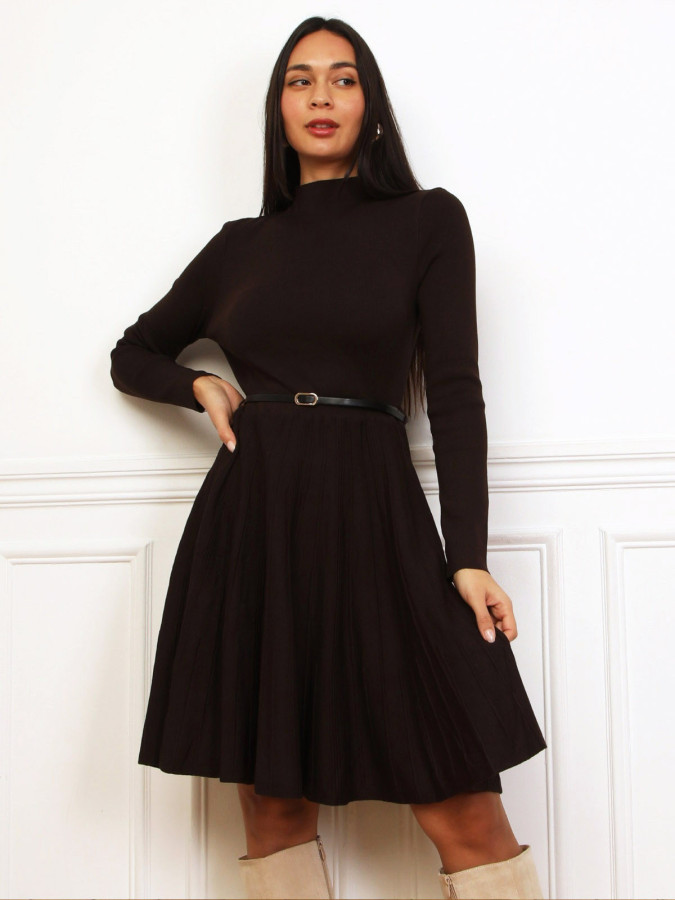 Robe patineuse ceinturée marron