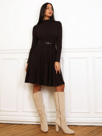 Robe patineuse ceinturée marron